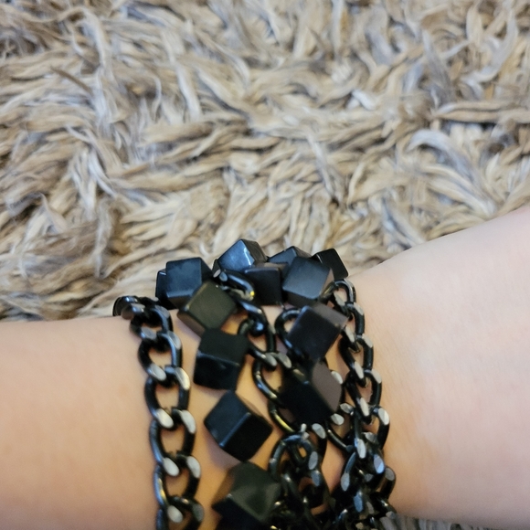 MAC COSMETICS EMPLOYEE JEWELRY Necklace Bracelet - Picture 2 of 3